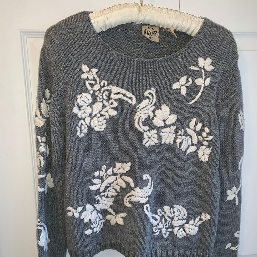 B. Moss Grey Embroidered White Floral Sweater